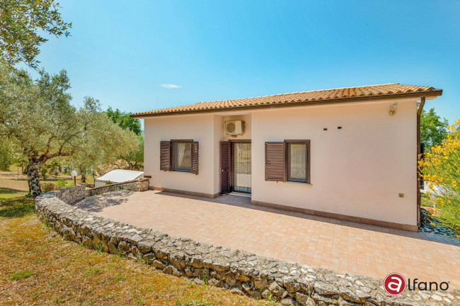 Villa in vendita a Castrocielo
