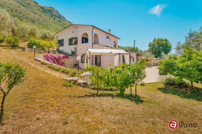 Villa in vendita a Castrocielo