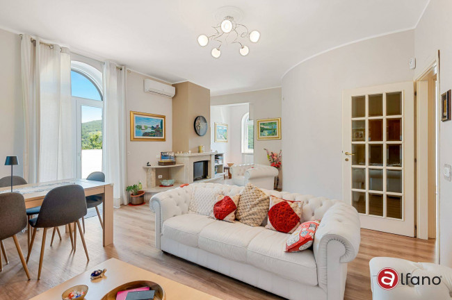 Villa bifamiliare in vendita a Isernia