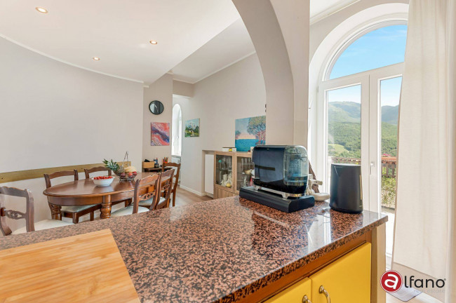 Villa bifamiliare in vendita a Isernia
