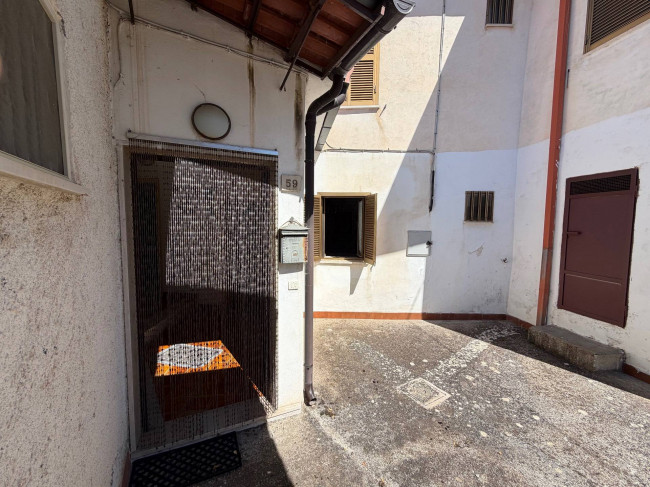 soluzione semiindipendente in vendita a Rocca d'Arce