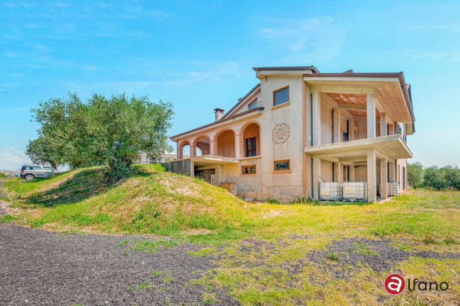 Villa in vendita a Ripi