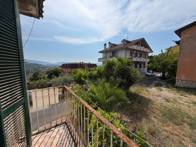 Apartment in Arce - Image 3