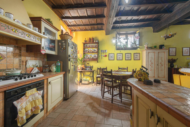 Abitazioni tipiche storiche in vendita a Ceccano