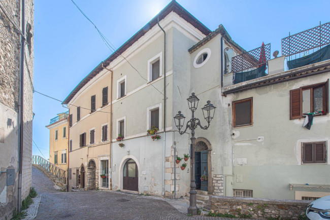 Abitazioni tipiche storiche in vendita a Ceccano