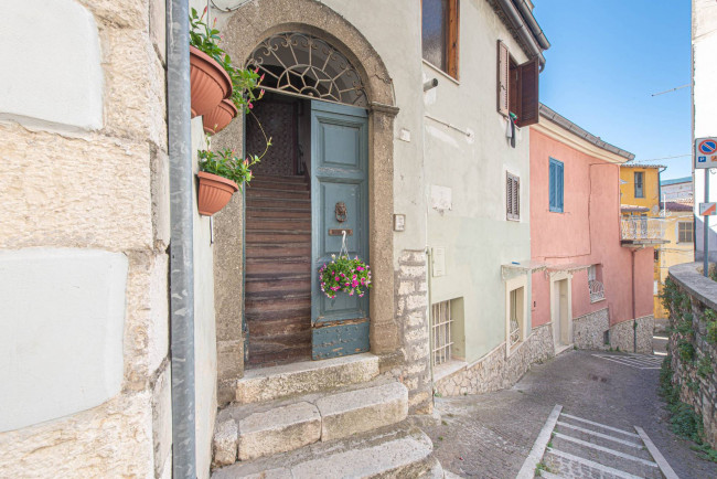Abitazioni tipiche storiche in vendita a Ceccano