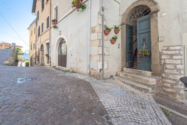 Abitazioni tipiche storiche in vendita a Ceccano
