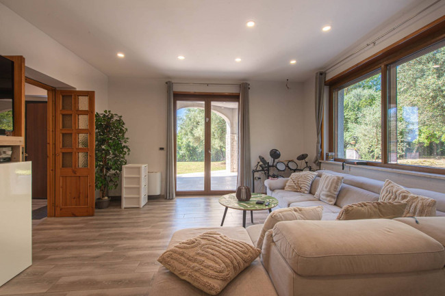 Villa in vendita a Ceccano