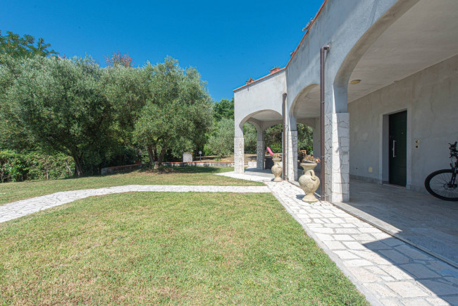 Villa in vendita a Ceccano