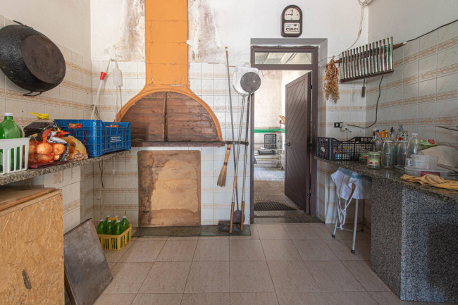 Casa Indipendente con ampi locali commerciali in vendita a Roccasecca