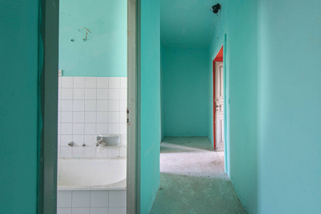 whole building for sale in Roccasecca
