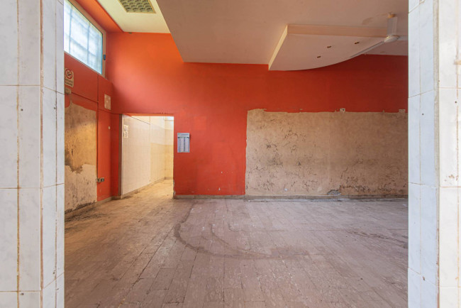 whole building for sale in Roccasecca