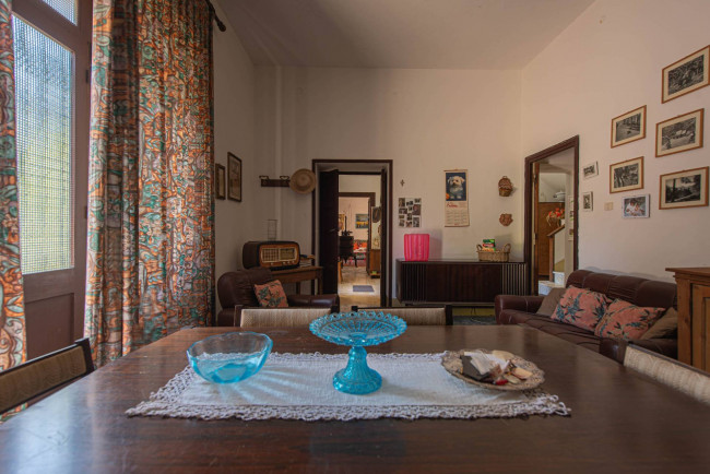 manor house for sale in Picinisco