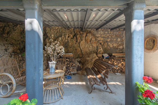 manor house for sale in Picinisco