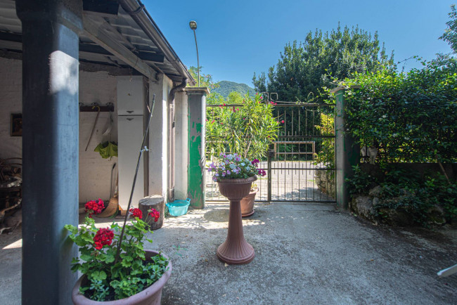 manor house for sale in Picinisco