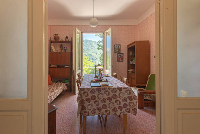 manor house for sale in Picinisco
