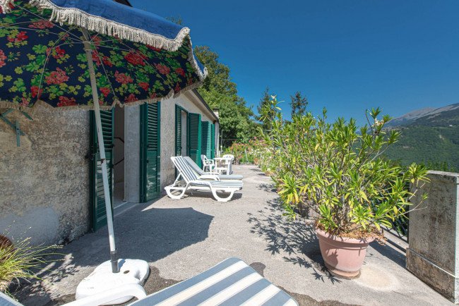 manor house for sale in Picinisco