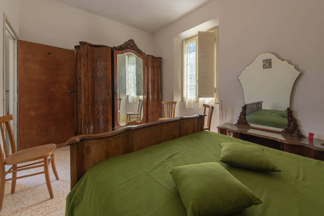 manor house for sale in Picinisco