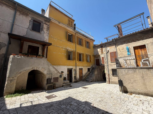 typical historical house for sale in Colle San Magno
