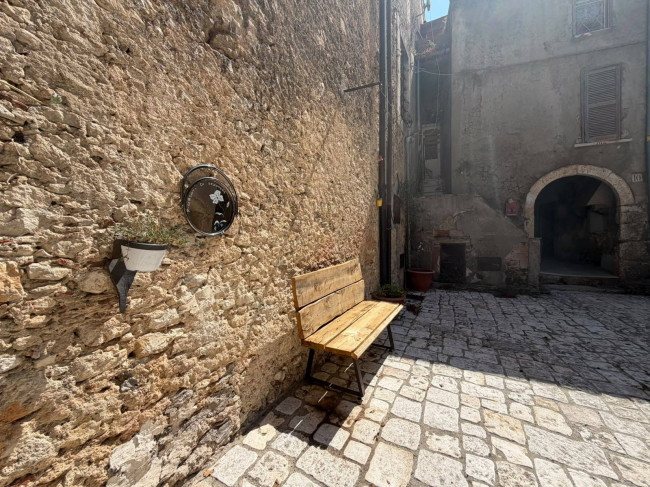 typical historical house for sale in Colle San Magno