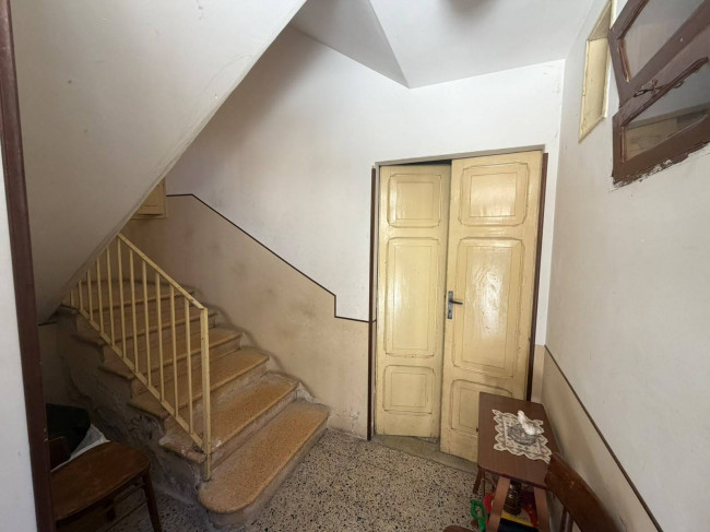 typical historical house for sale in Colle San Magno