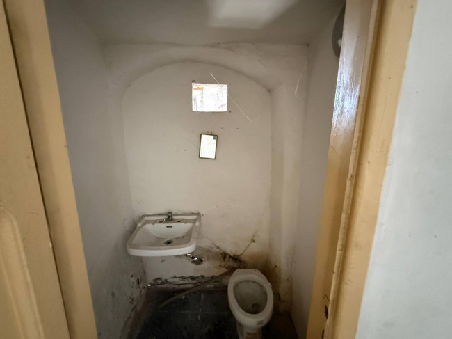 Commercial Property for sale in Arce