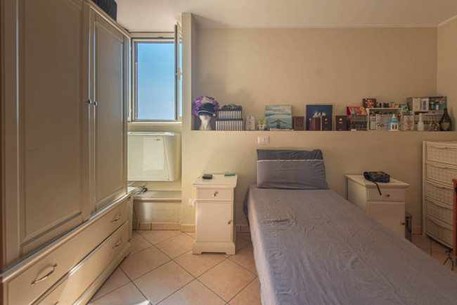 typical historical house for sale in Pofi