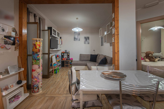 typical historical house for sale in Pofi