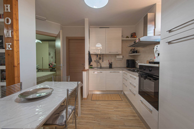 typical historical house for sale in Pofi