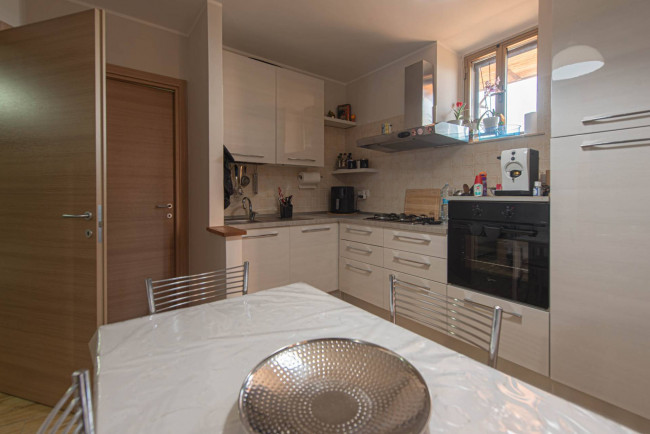 typical historical house for sale in Pofi