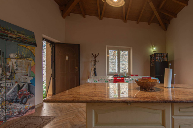 typical historical house for sale in Pofi