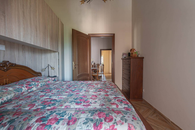 typical historical house for sale in Pofi