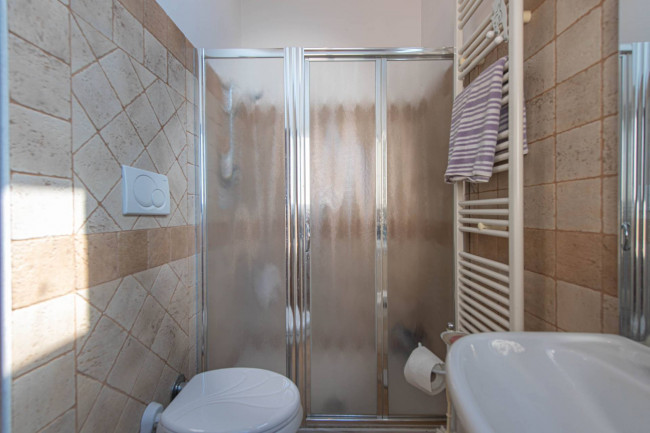 typical historical house for sale in Pofi