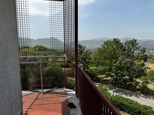 Appartamento in vendita a Sasso di Castalda