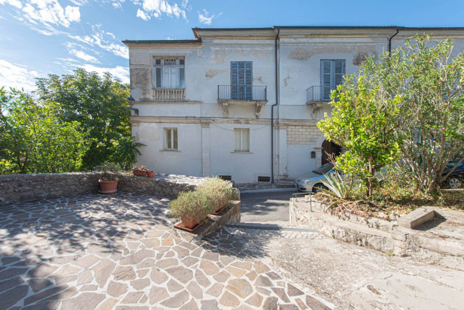 Palazzo storico in vendita a Arce