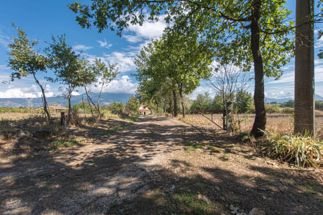 Casale di campagna in vendita a Pontecorvo