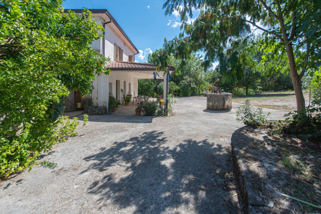 Casale di campagna in vendita a Pontecorvo