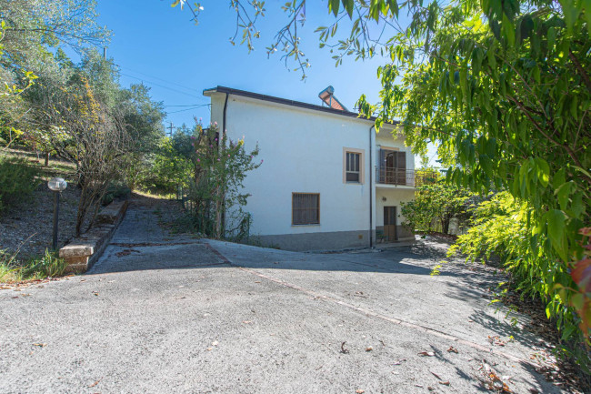Casa indipendente in vendita a Arce