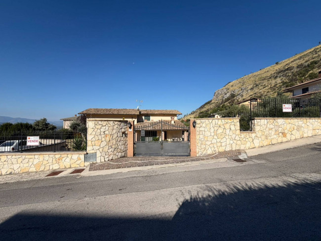 Villa in vendita a Roccasecca