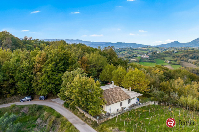 Turistico-alberghiero in vendita a Gallinaro