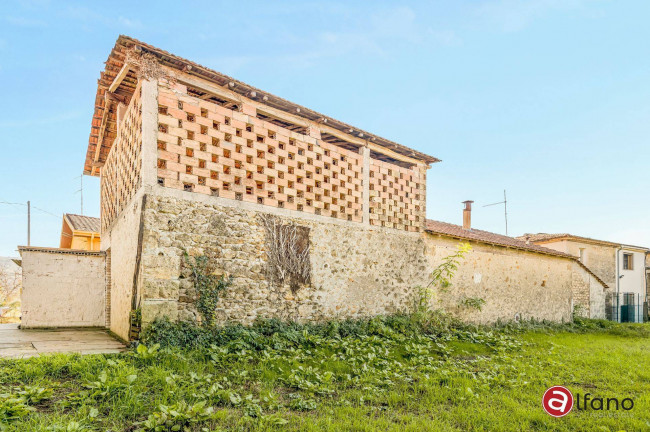 House in Arpino - Image 4