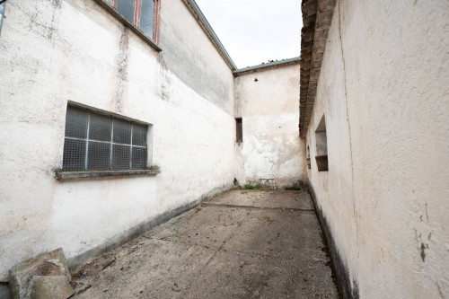 House in Paterno - Image 4