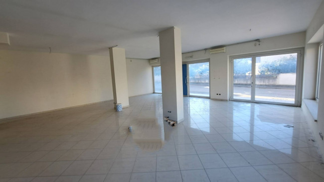 Locale commerciale in Affitto a Chieti