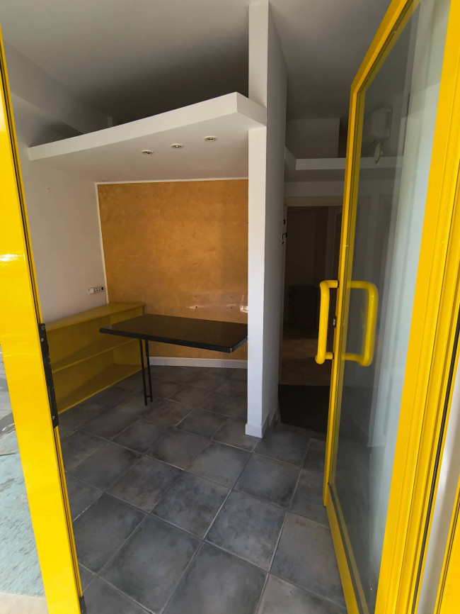 Locale commerciale in affitto a Chieti