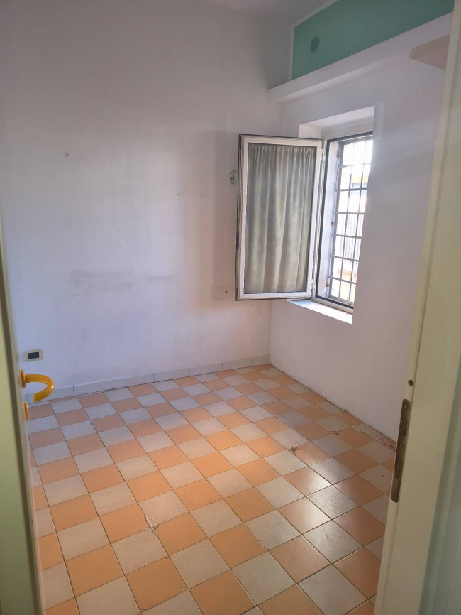 Locale commerciale in affitto a Chieti