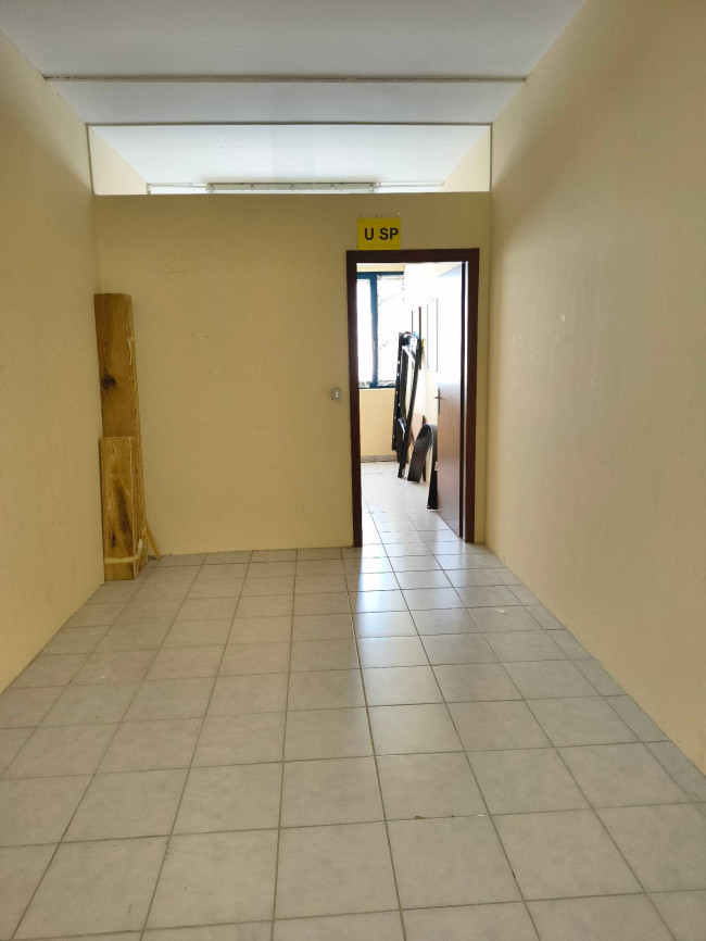 Locale commerciale in affitto a Chieti