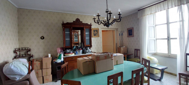 Villa in vendita a Montedinove (AP)