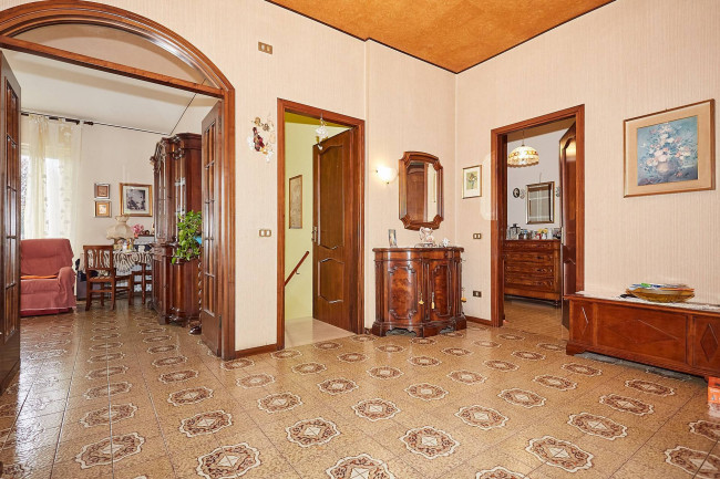 Villa in vendita a Merate (LC)