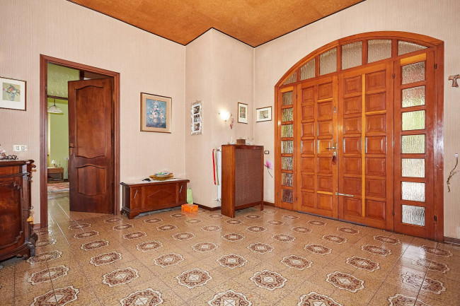 Villa in vendita a Merate (LC)