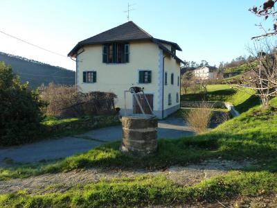 Villa in Vendita a Sassello